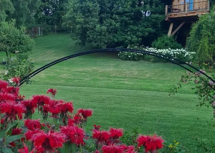 Chalet Casa Sull'albero La Quiete In Piemonte *