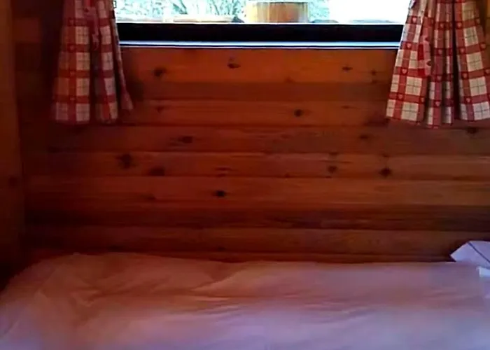 Casa Sull'albero La Quiete In Piemonte Pamparato